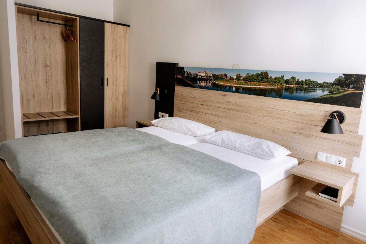 Hotel Am Fluss Neuburg an Der Donau Ngoại thất bức ảnh